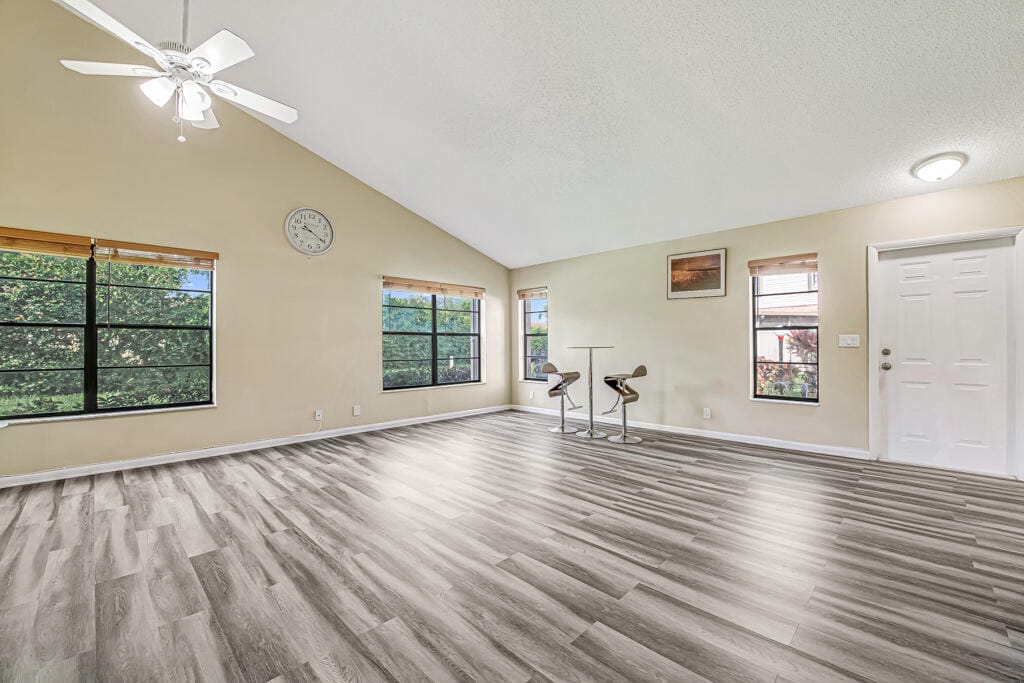 4371 Willow Pond Road C — photo 3