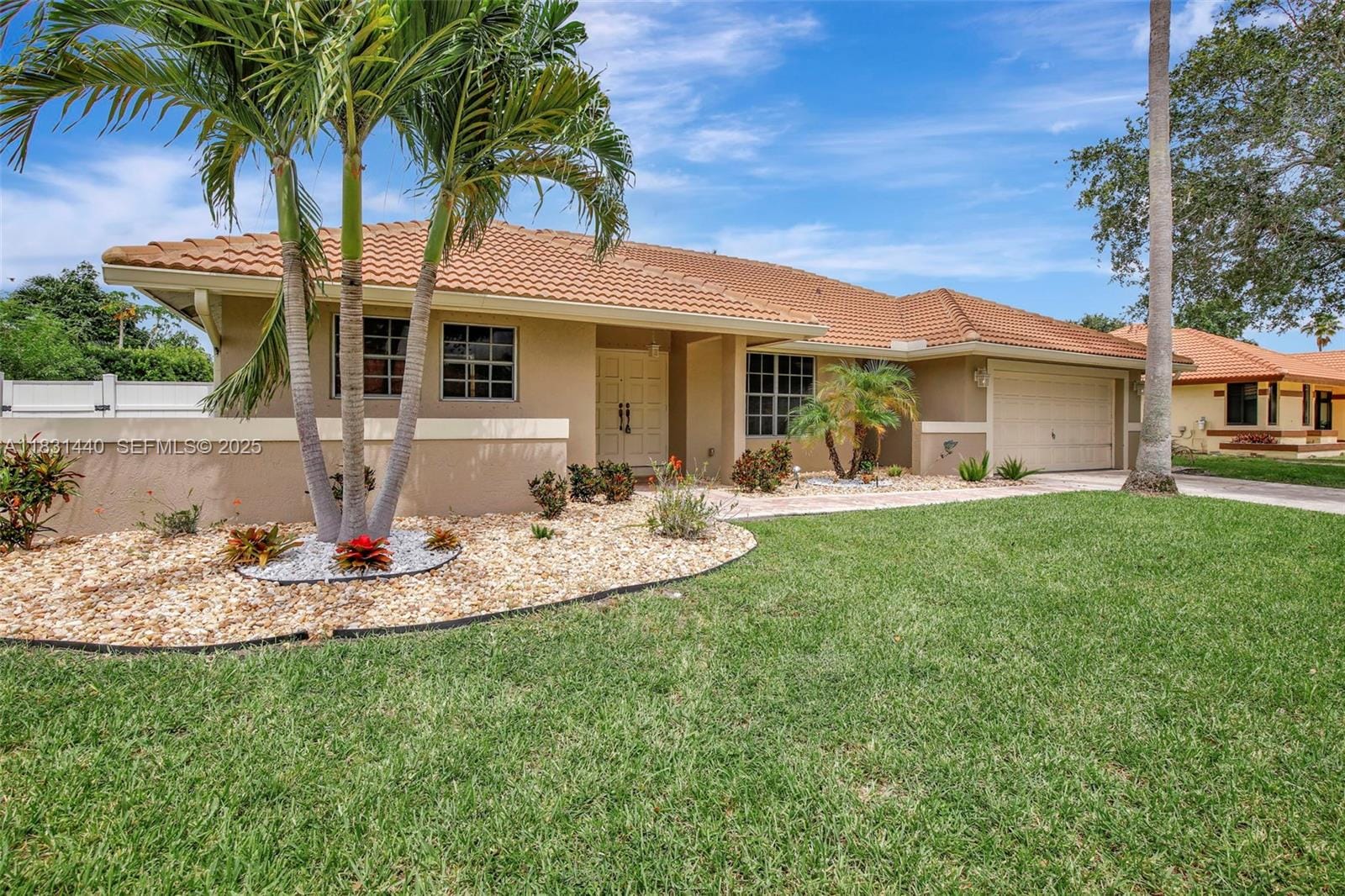 1600 SW 52nd Way, Plantation, FL 33317