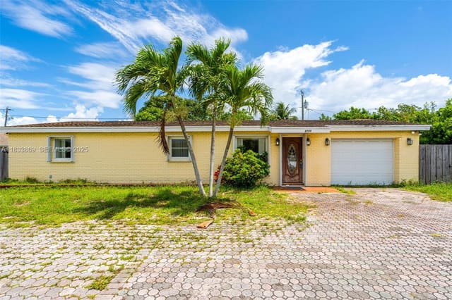 2727 Hypoluxo Road, Boynton Beach, FL 33462