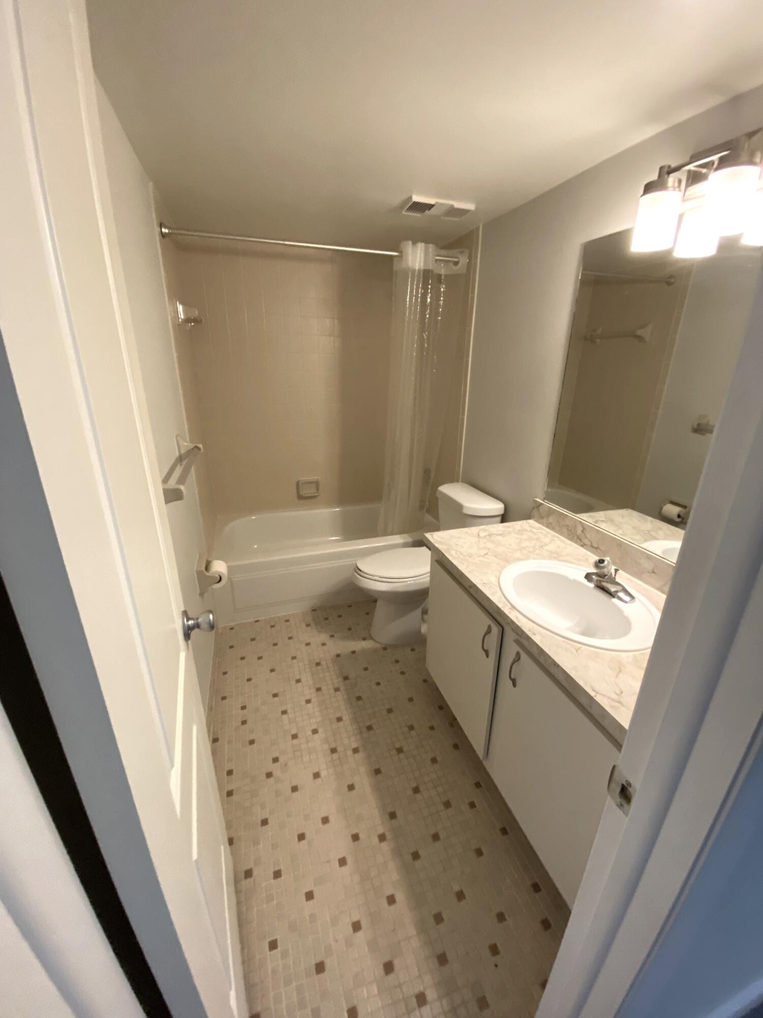 450 Egret Circle 9205, Delray Beach, FL 33444 photo 19