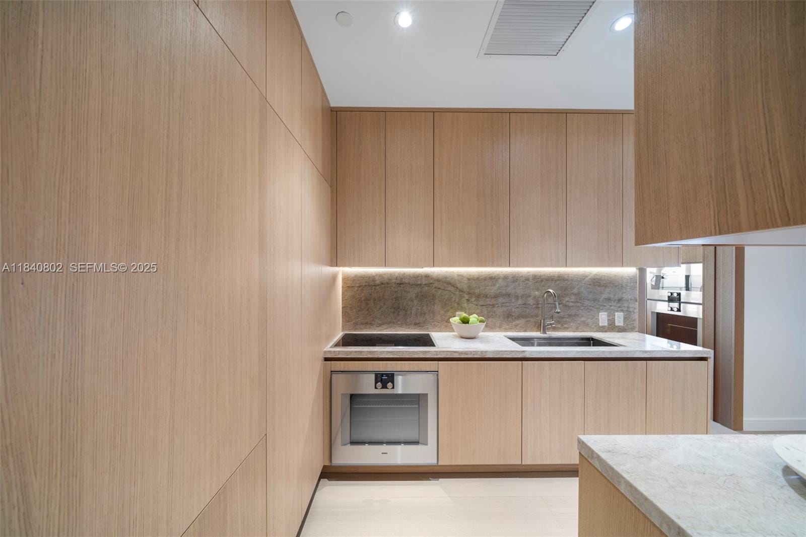 501 West Avenue PH4701, Miami Beach, FL 33139 photo 8