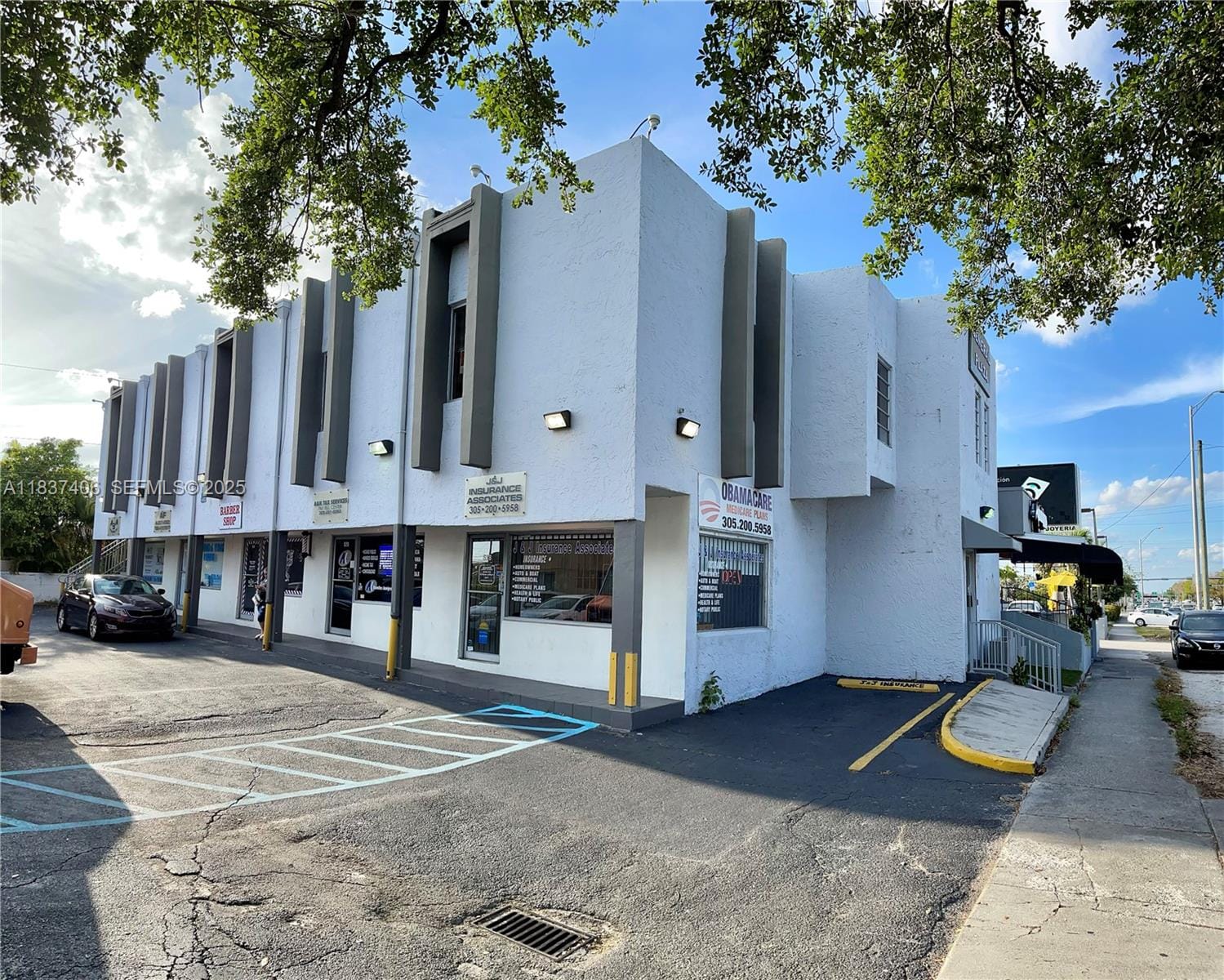 516 NW 57th Avenue, Miami, FL 33126