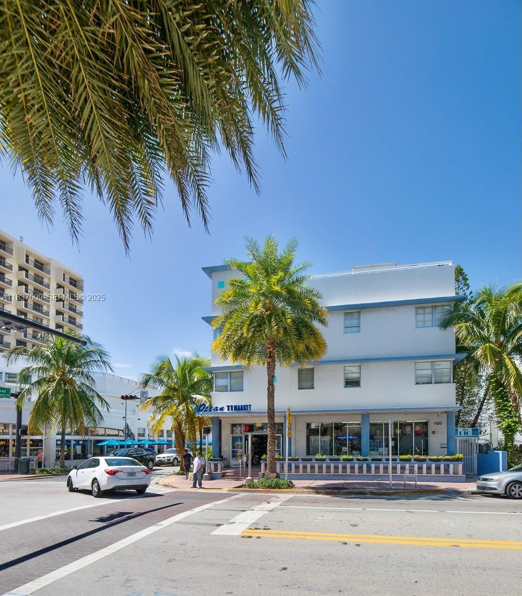 1100 Collins Avenue 207, Miami Beach, FL 33139