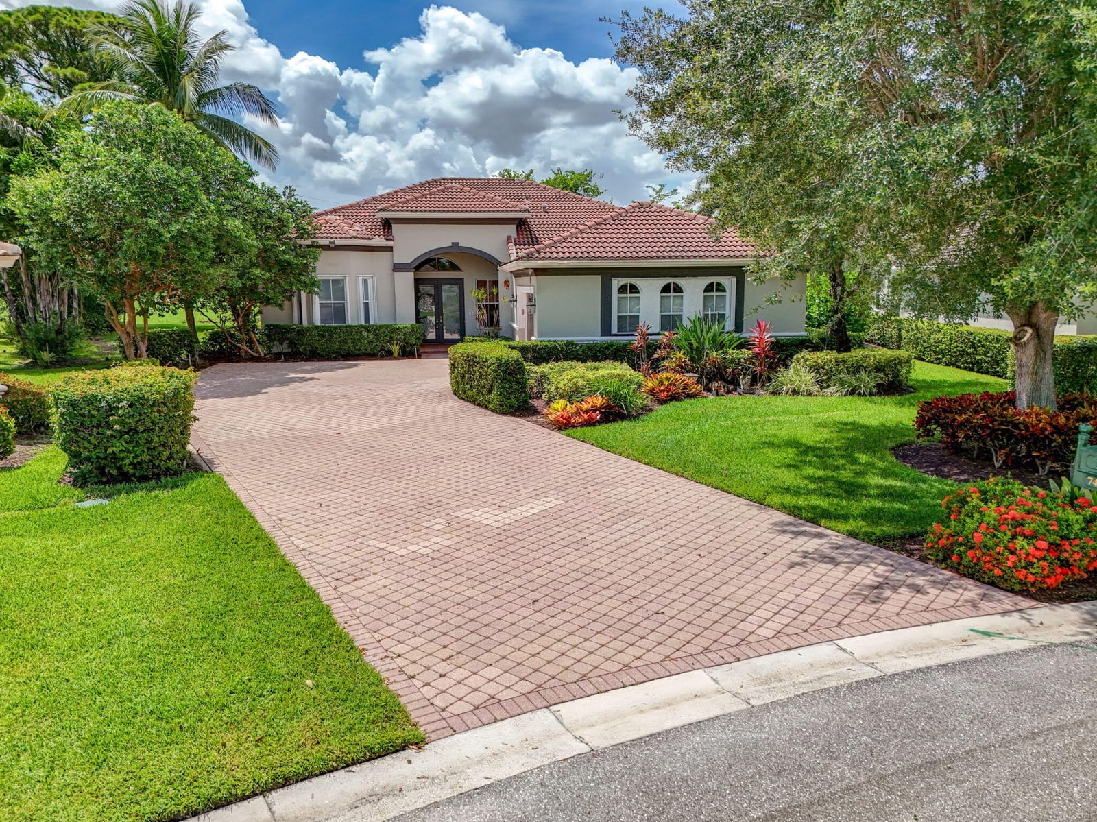 7411 Ironhorse Boulevard, West Palm Beach, FL 33412 photo 2