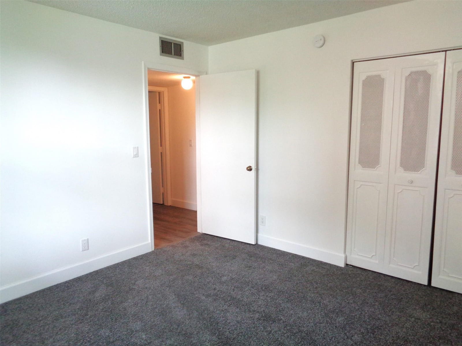 7320 Lake Circle Drive 101, Margate, FL 33063 photo 15
