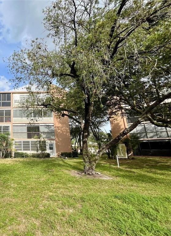 7320 Lake Circle Drive 101, Margate, FL 33063 photo 27