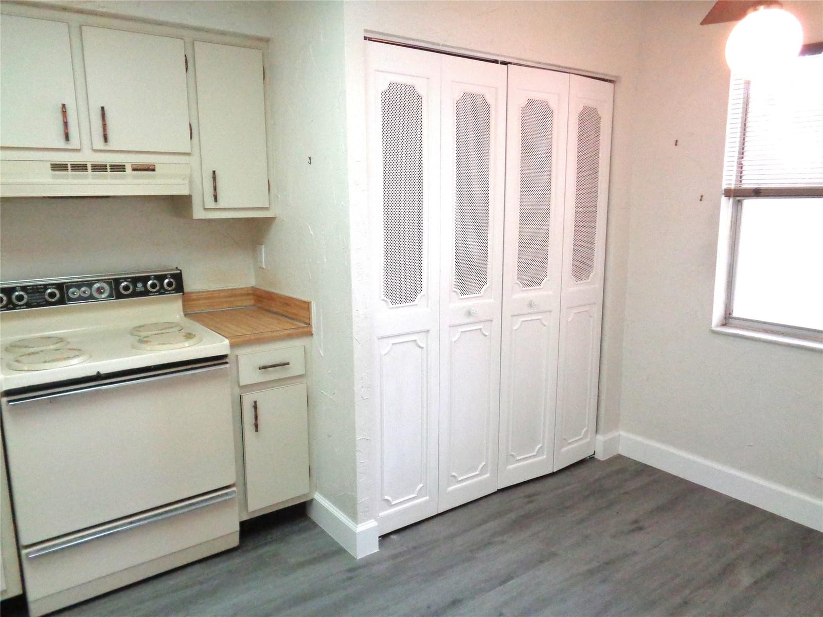 7320 Lake Circle Drive 101 — photo 7