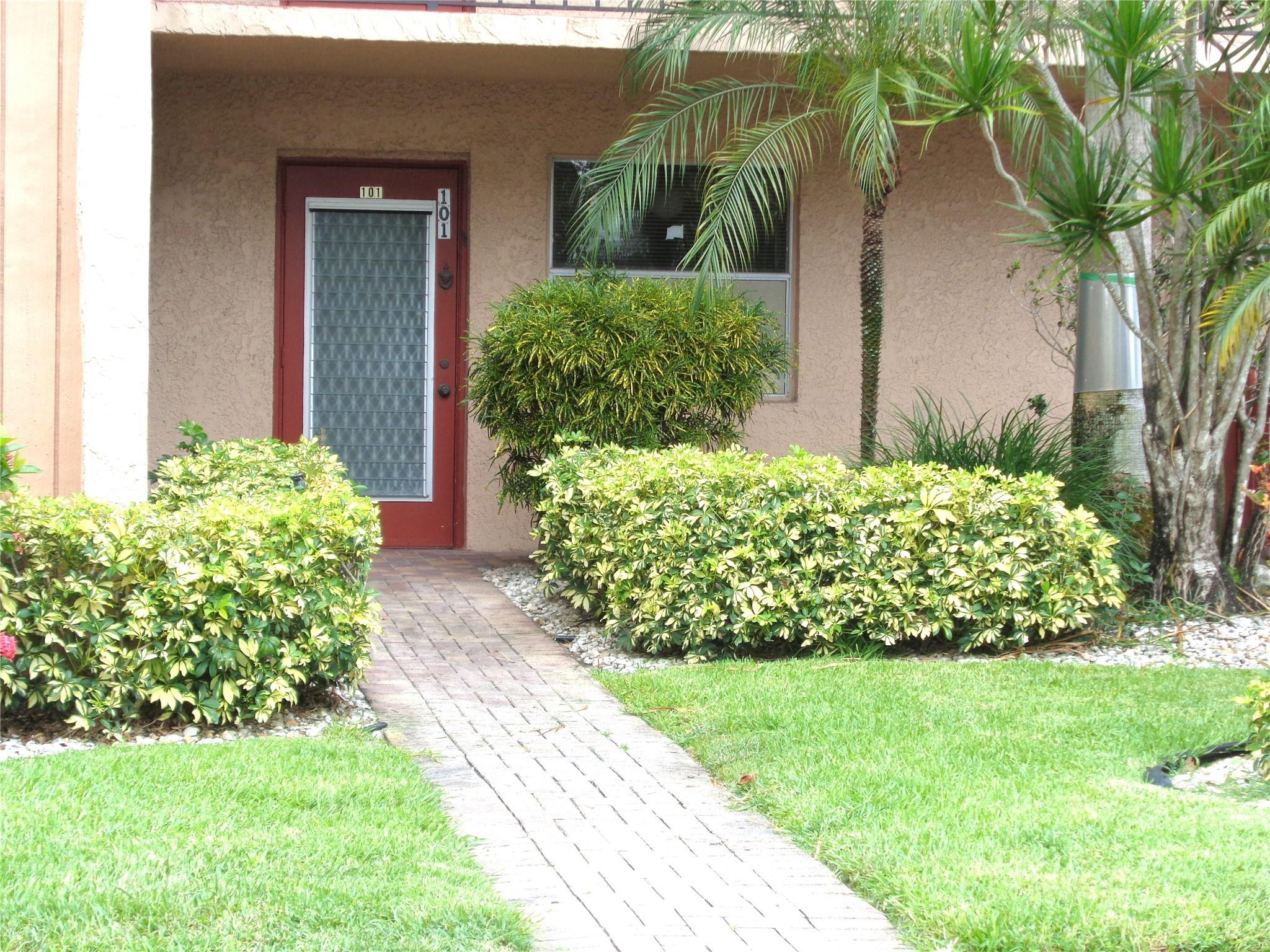 7320 Lake Circle Drive 101, Margate, FL 33063, Margate
