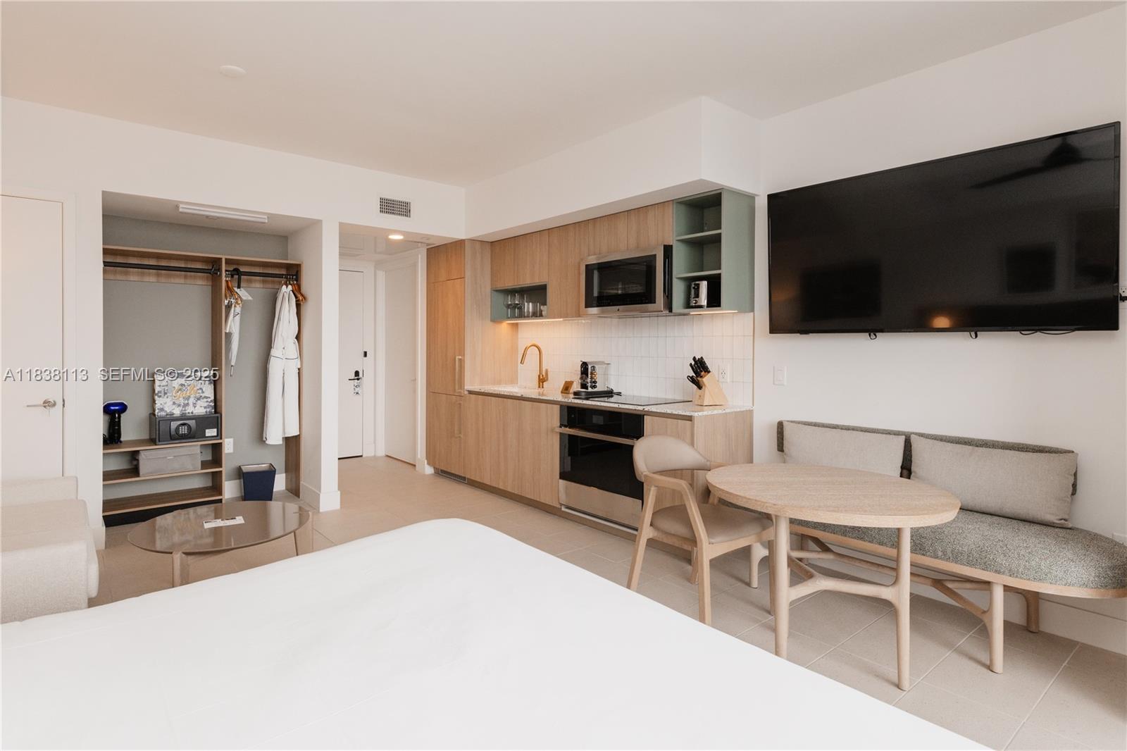 601 NE 1st Avenue 3612, Miami, FL 33132 photo 14