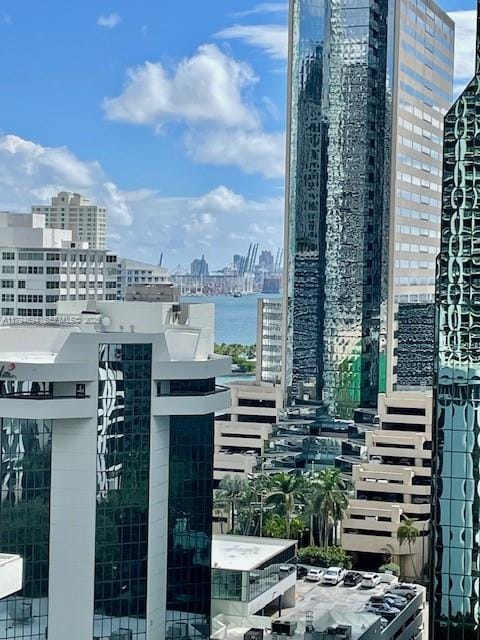1050 Brickell Avenue 1602 — photo 9