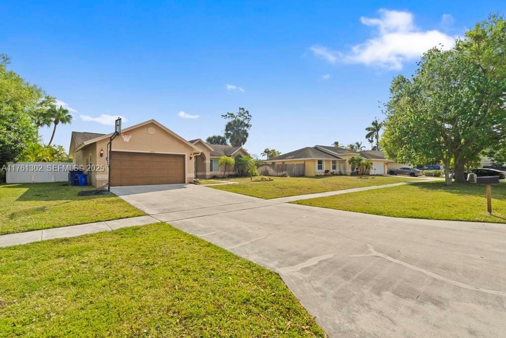 155 Kings Way — photo 3