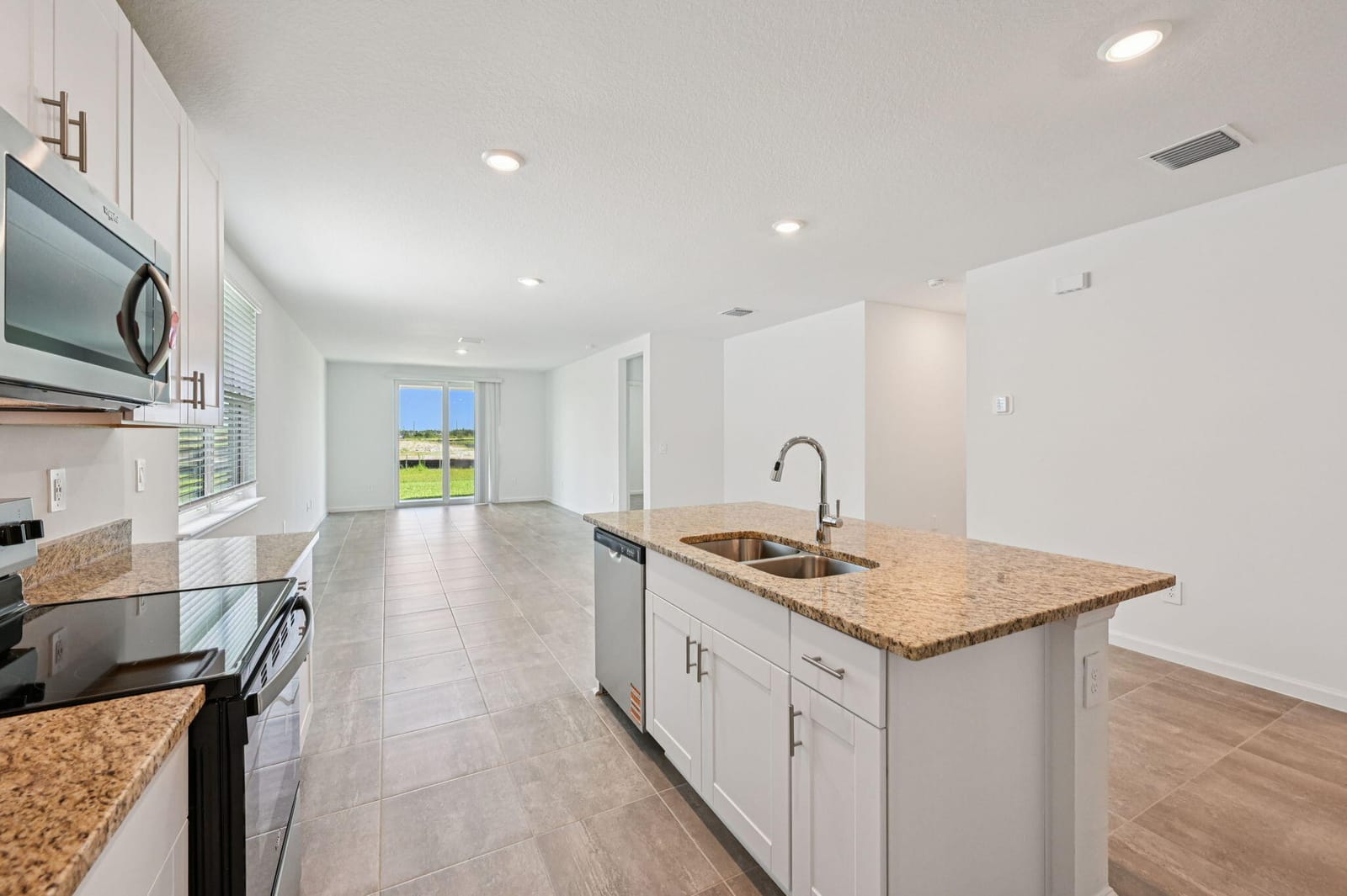 5438 Hampton Park Circle, Vero Beach, FL 32966 photo 13