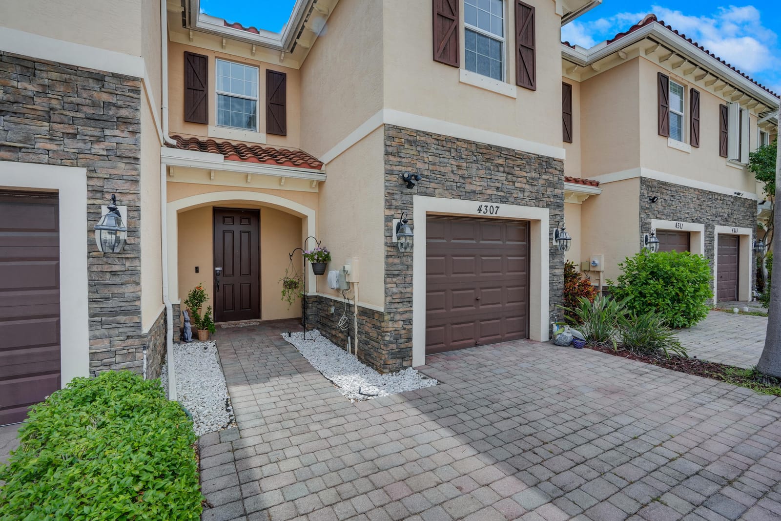 4307 Chalmers Lane, West Palm Beach, FL 33417 photo 2