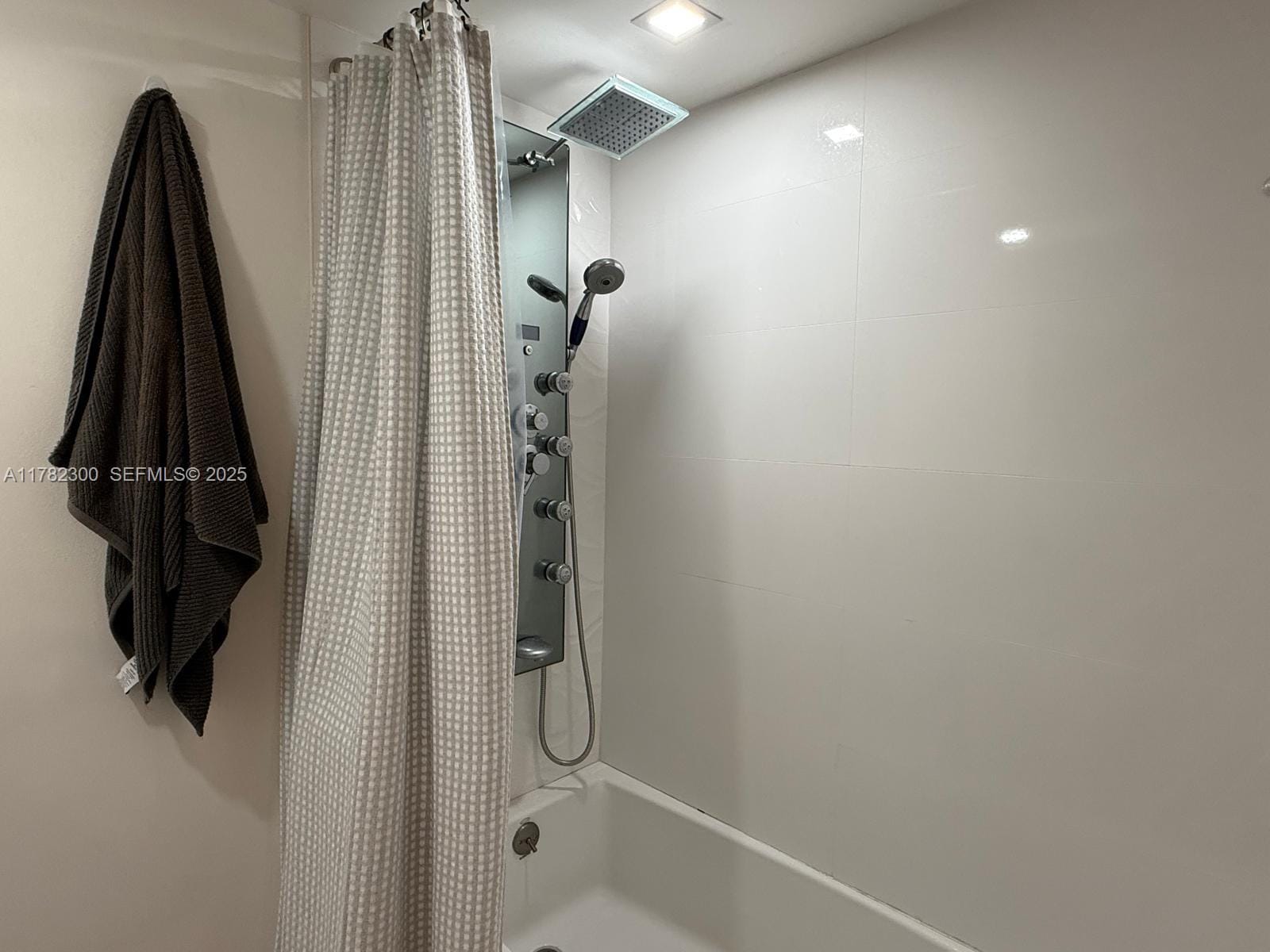 9121 SW 138th Place 9121 — photo 11