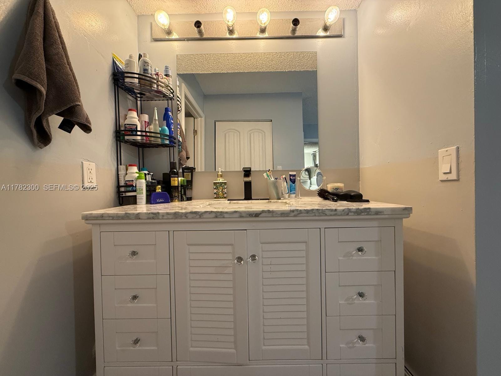 9121 SW 138th Place 9121 — photo 10
