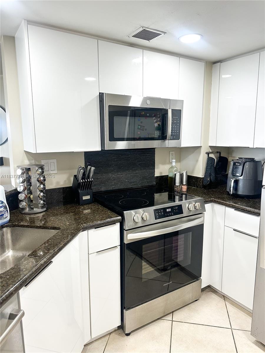 2351 Douglas Road 702 — photo 10