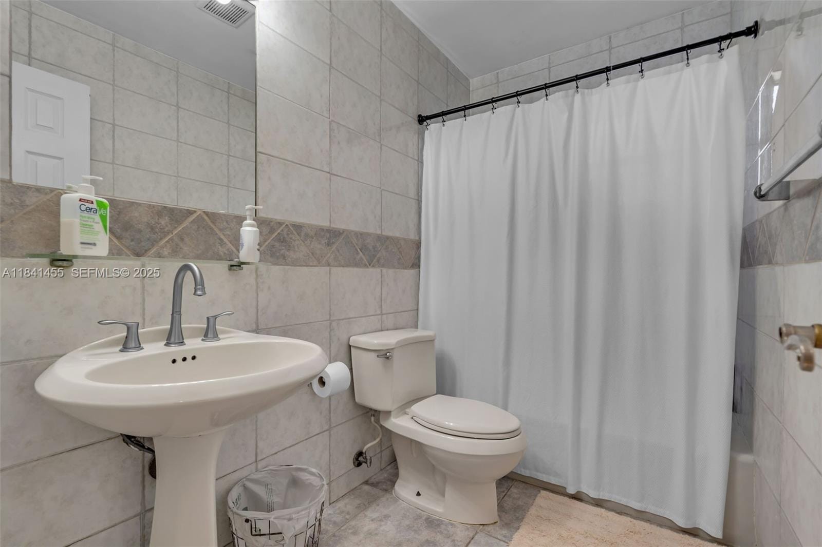12850 SW 43rd Drive 256-B — photo 10