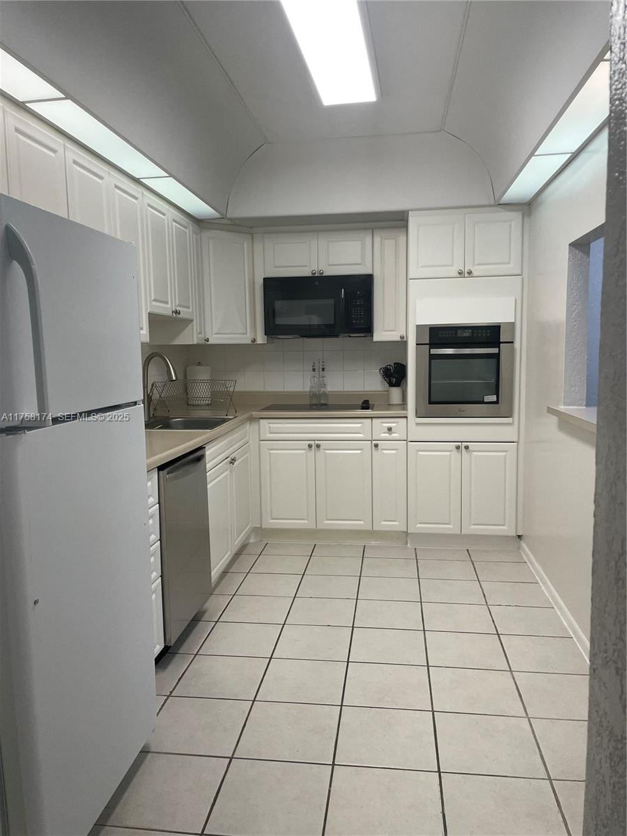 19370 Collins Avenue 1008, Sunny Isles Beach, FL 33160 photo 2