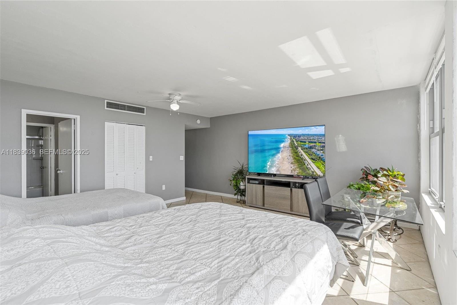 2899 Collins Avenue 931, Miami Beach, FL 33140 photo 8