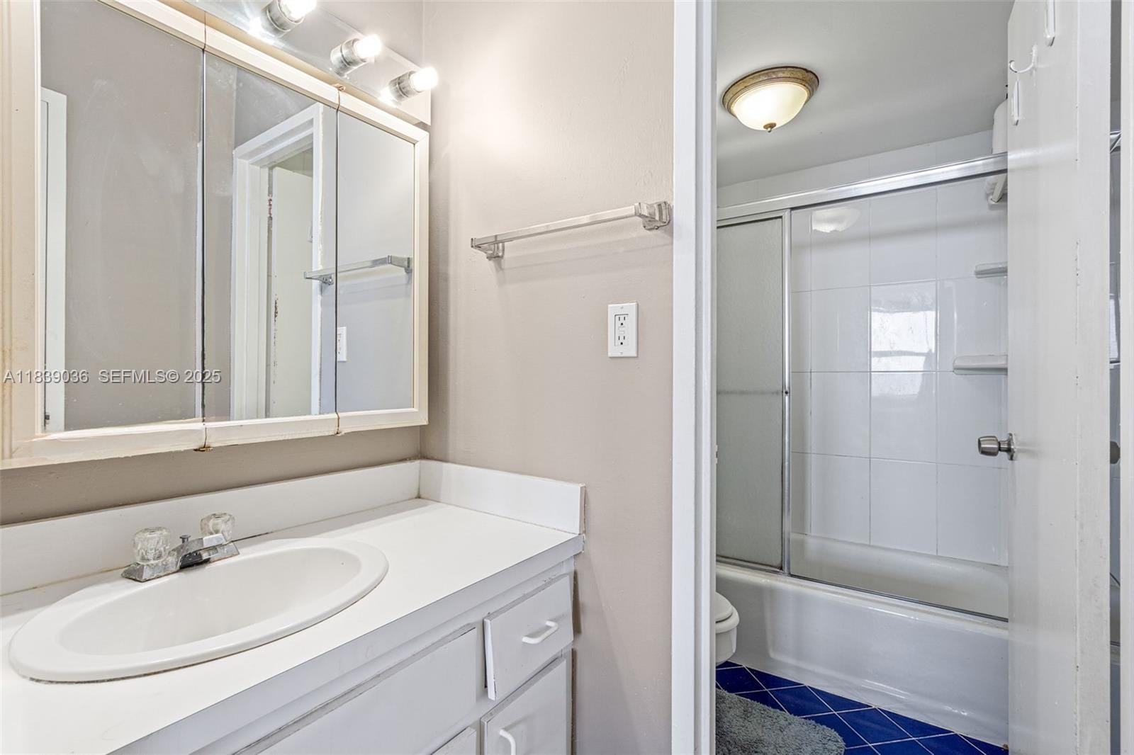 2899 Collins Avenue 931, Miami Beach, FL 33140 photo 10