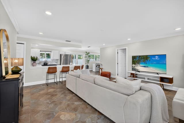 342 Azalea Street, Palm Beach Gardens, FL 33410