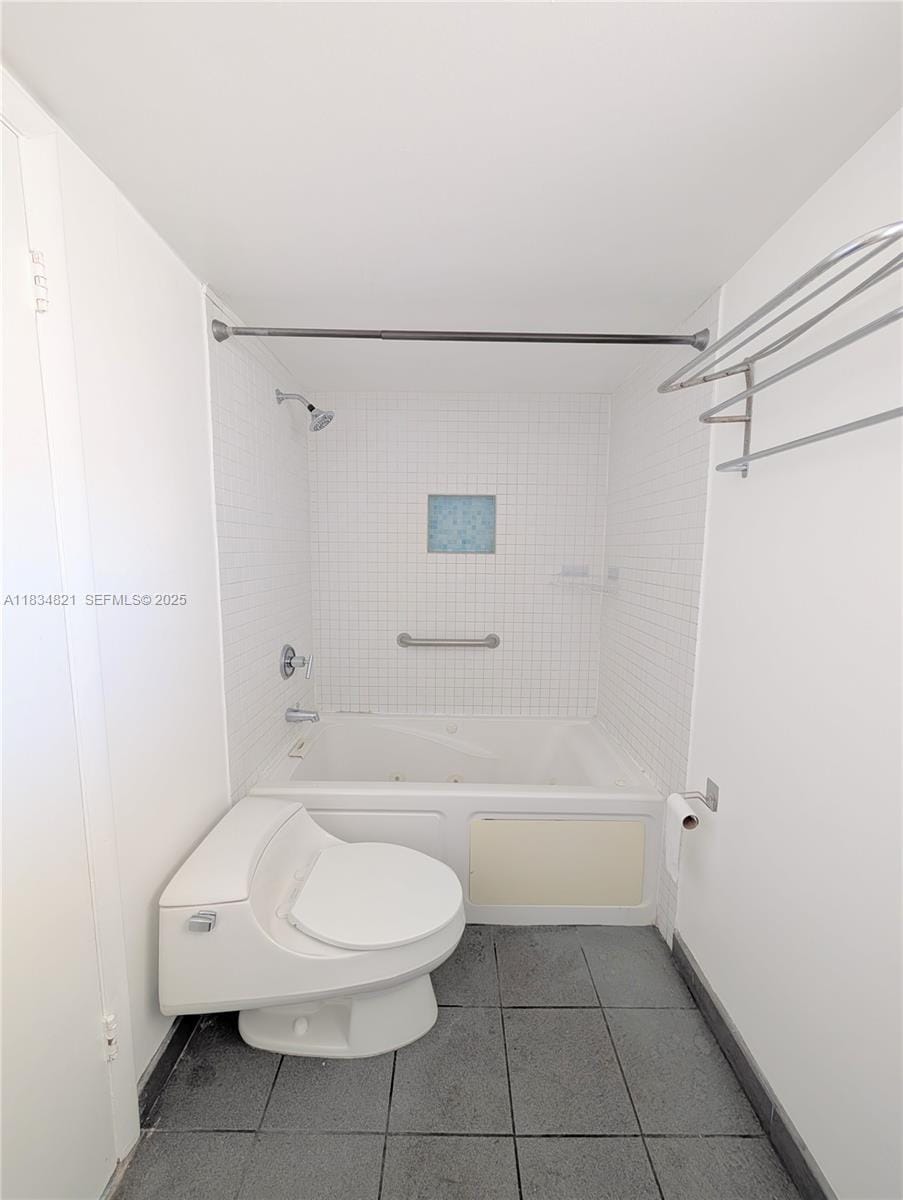 1075 93rd Street 401, Bay Harbor Islands, FL 33154 photo 18