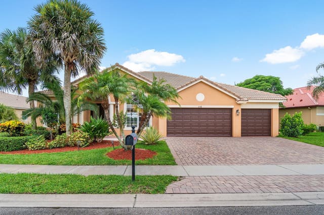 6338 Greenhedge Court, sold in Hamilton Bay, West Palm Beach, FL