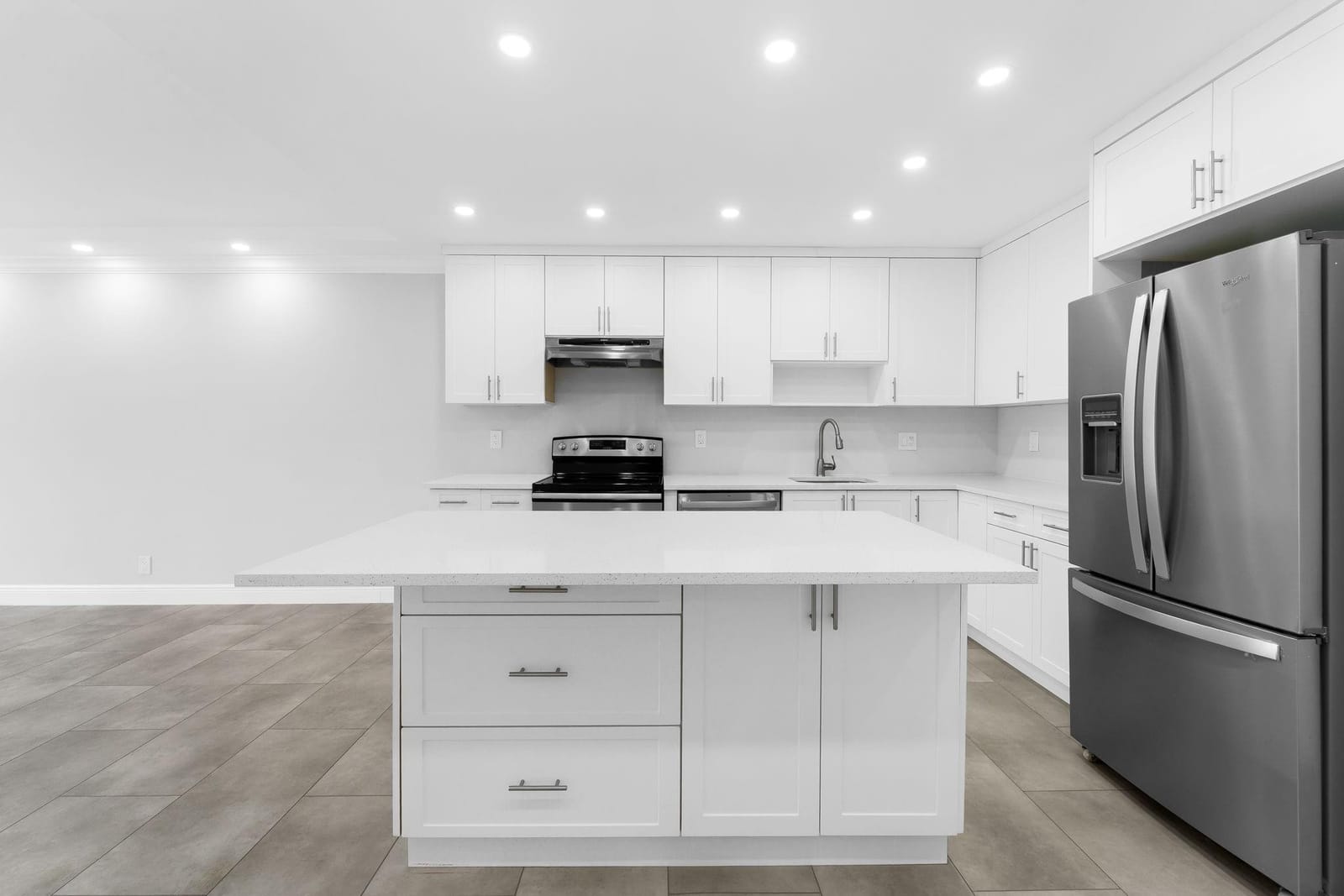200 S Birch Road 408 — photo 5
