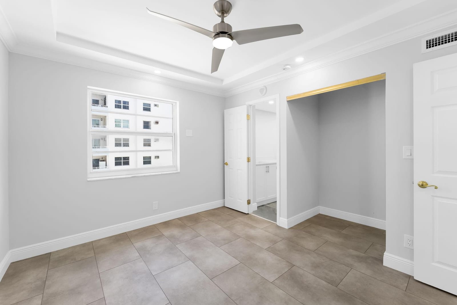 200 S Birch Road 408 — photo 8