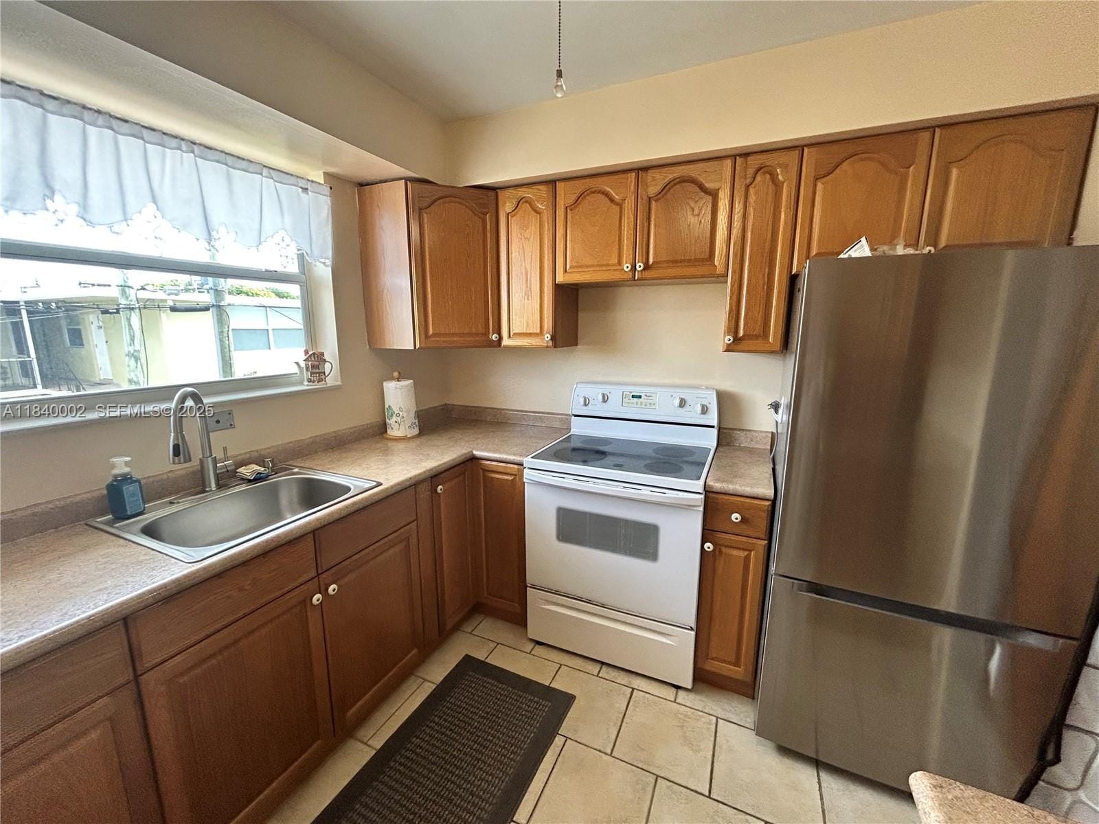 1717 Rodman Street 15 — photo 4
