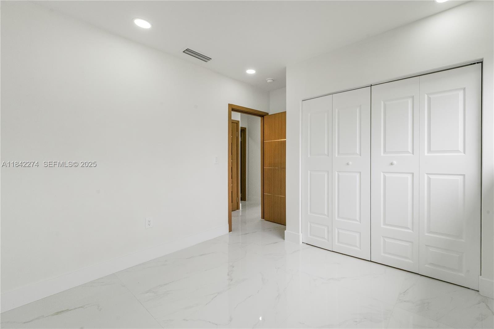 301 W 30th Street, Hialeah, FL 33012 photo 16