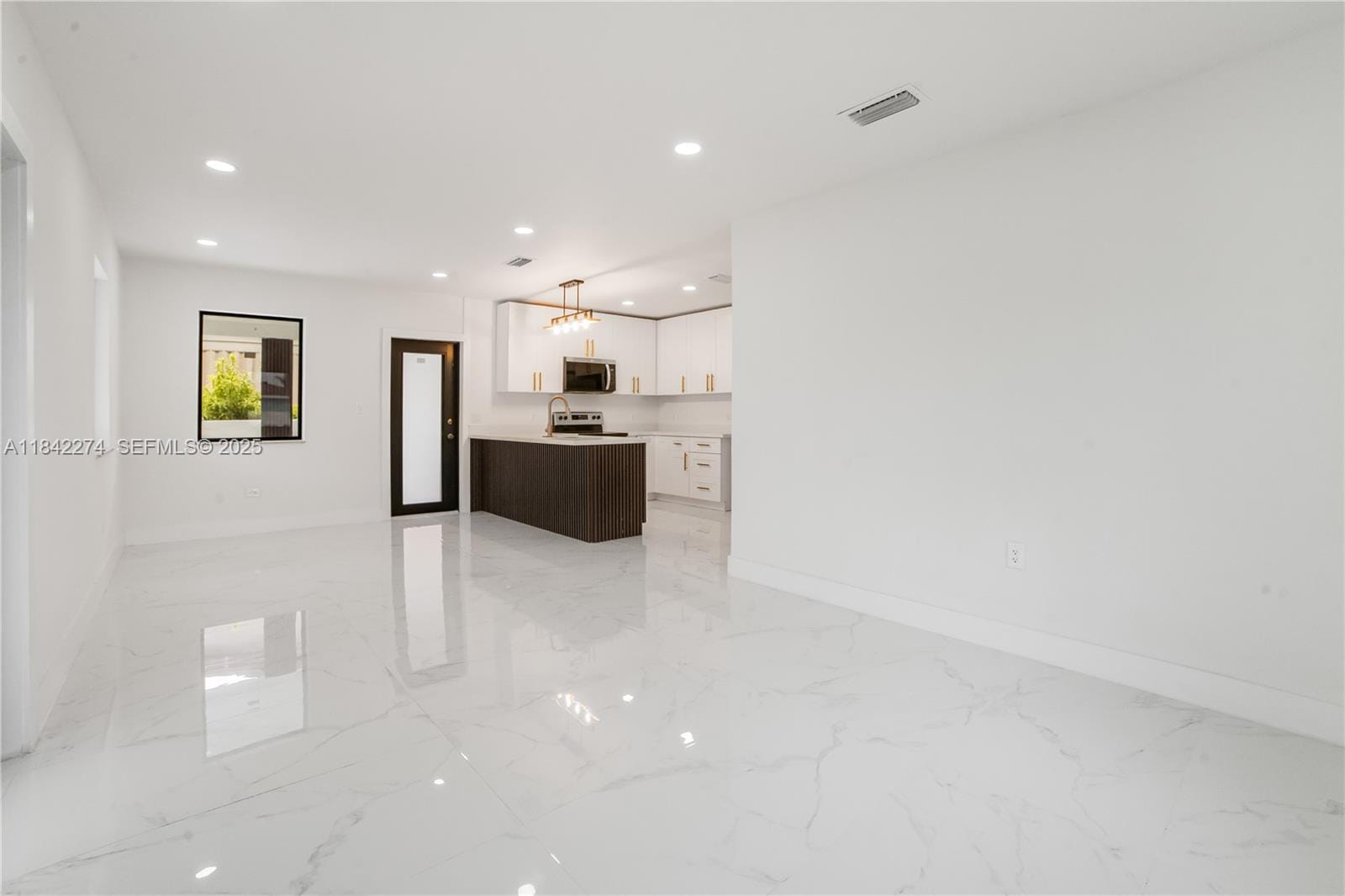 301 W 30th Street, Hialeah, FL 33012 photo 6