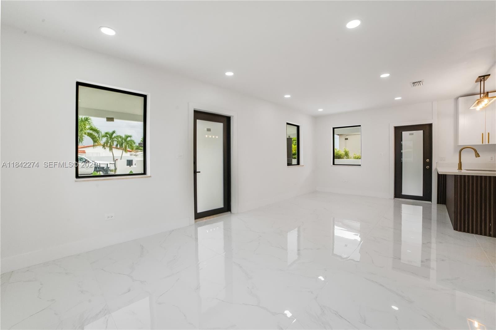 301 W 30th Street, Hialeah, FL 33012 photo 7