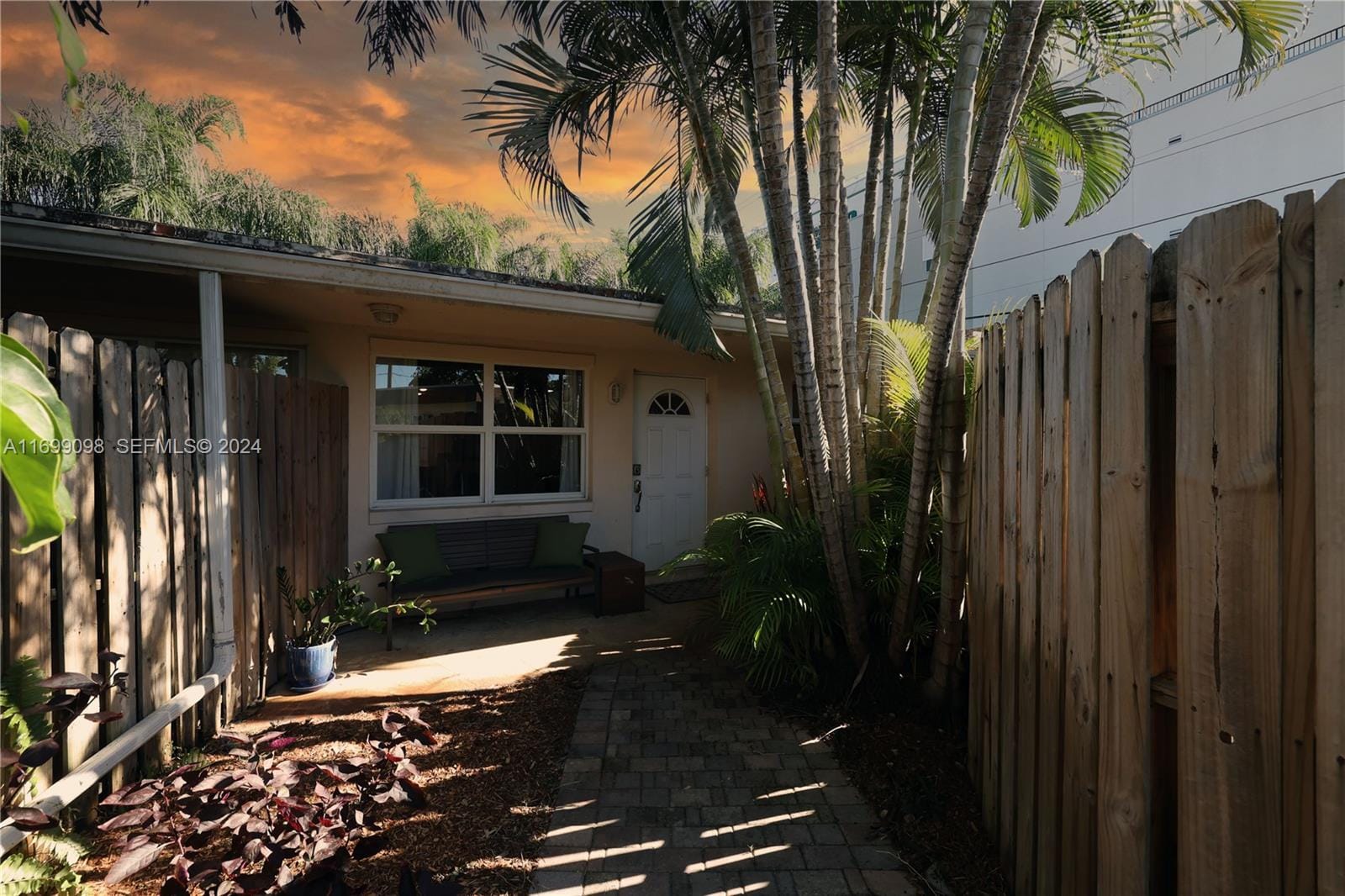 1330 Holly Heights Drive 3, Fort Lauderdale, FL 33304