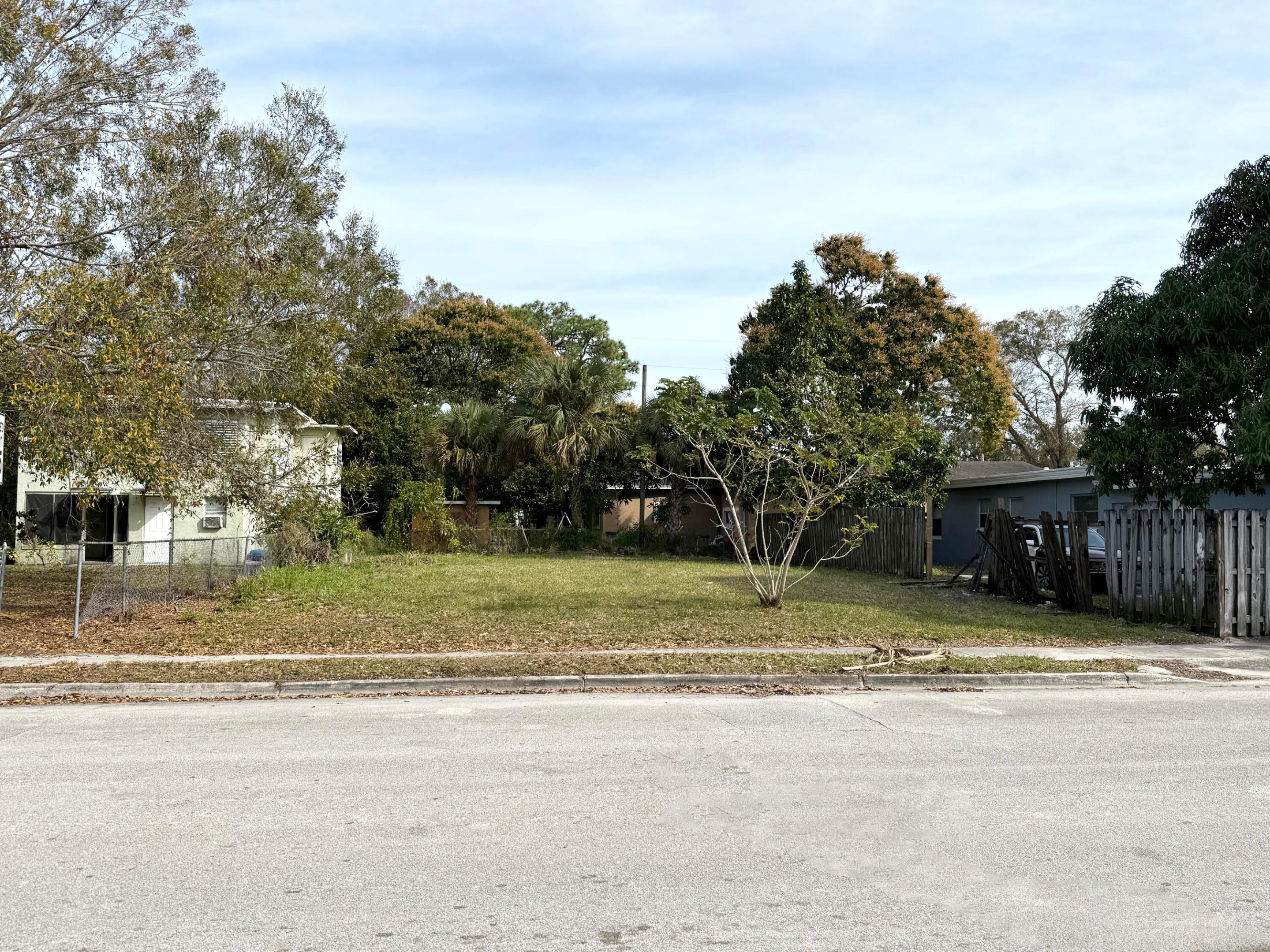 804 N 22nd Street, Fort Pierce, FL 34950, Fort Pierce