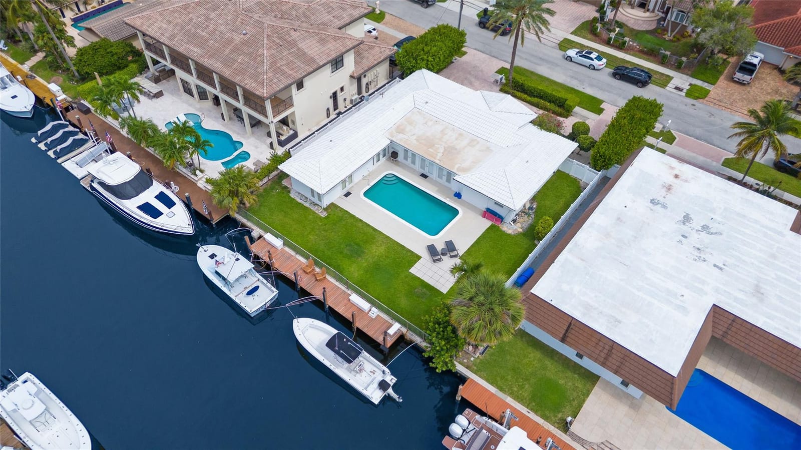 2670 NE 47th Street, Lighthouse Point, FL 33064