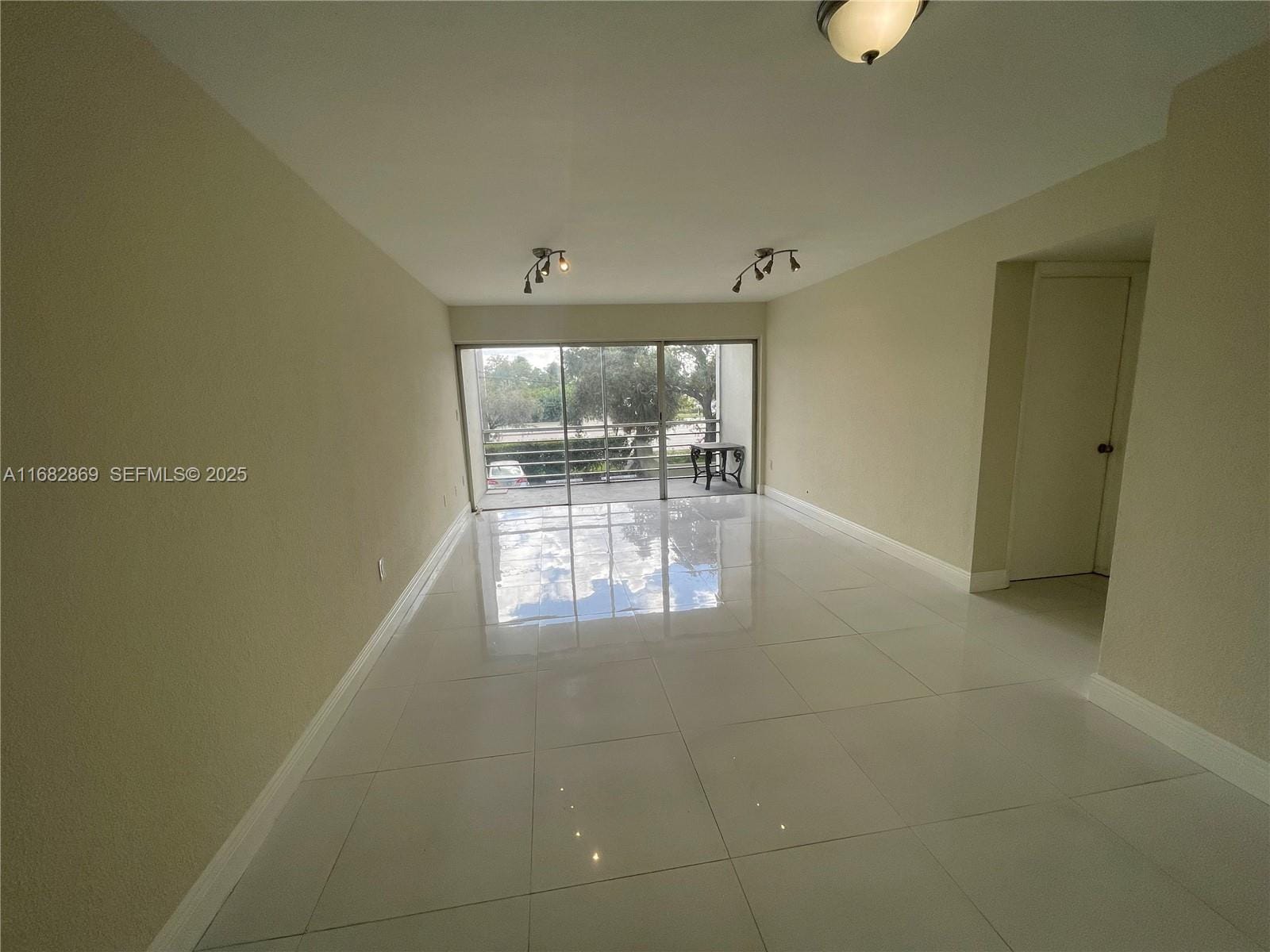 4255 N University Drive 201 — photo 6