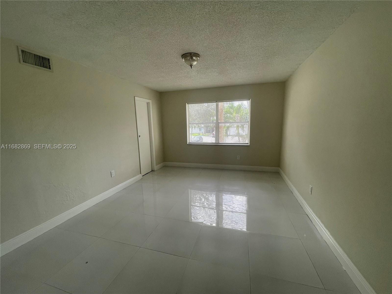 4255 N University Drive 201 — photo 10