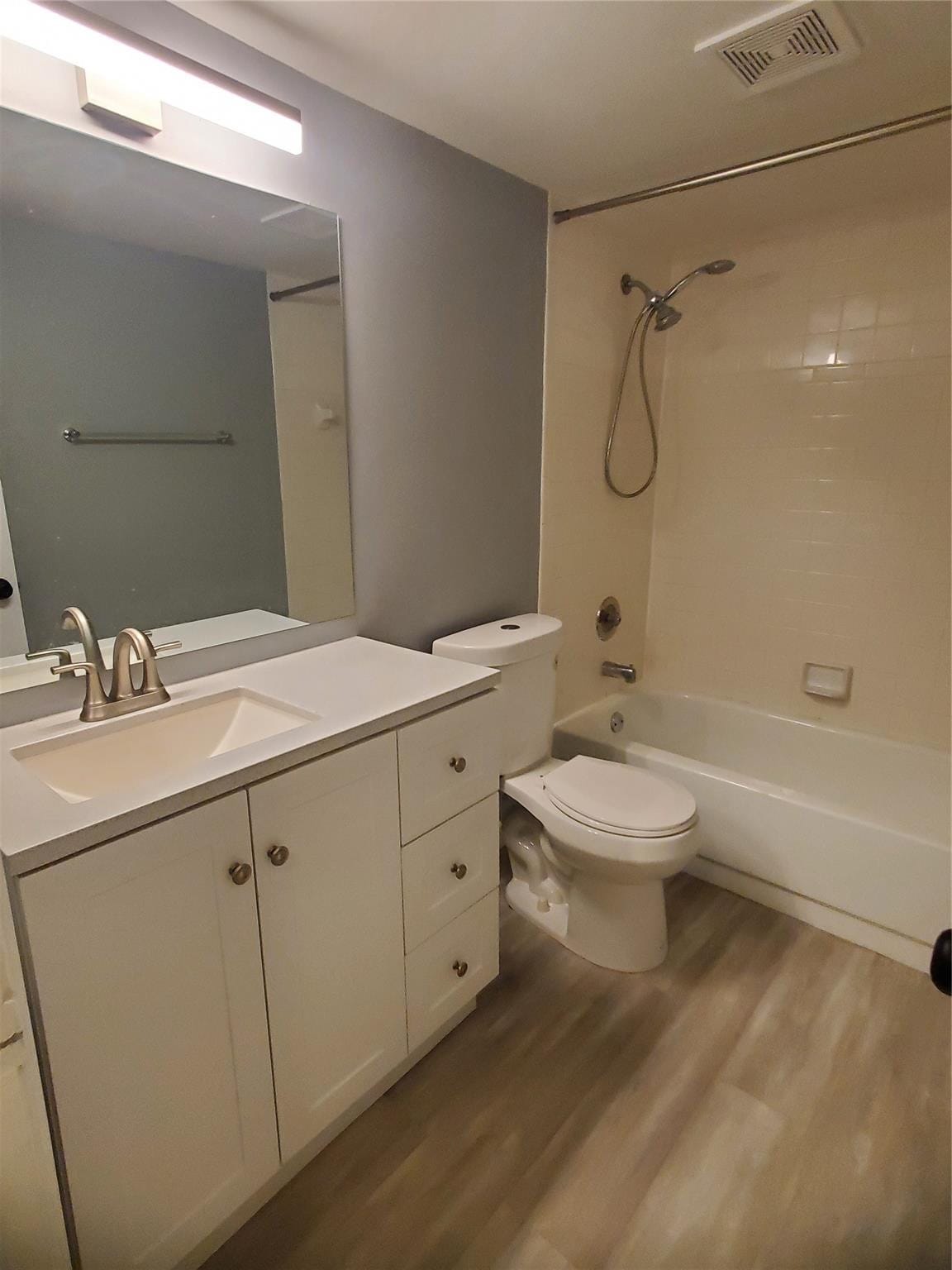 306 Gardens Drive 202 — photo 10