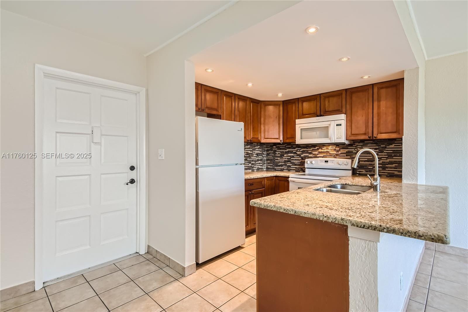 1855 Plunkett Street 406 — photo 3
