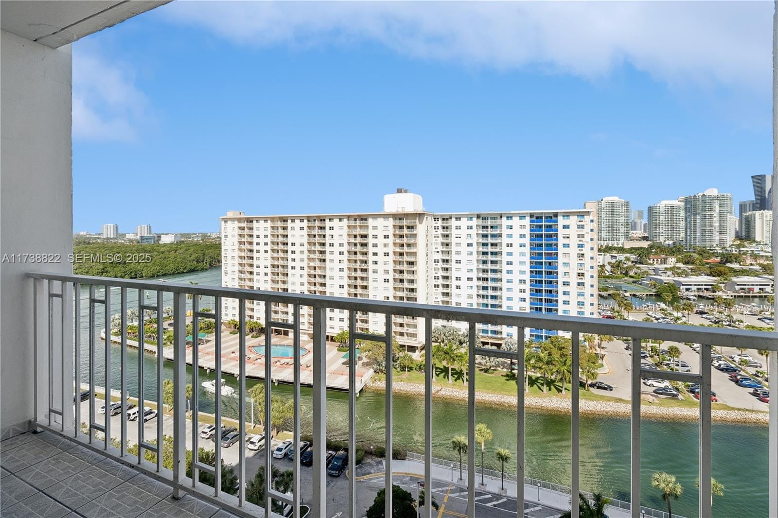 500 Bayview Drive 1419, Sunny Isles Beach, FL 33160 photo 5