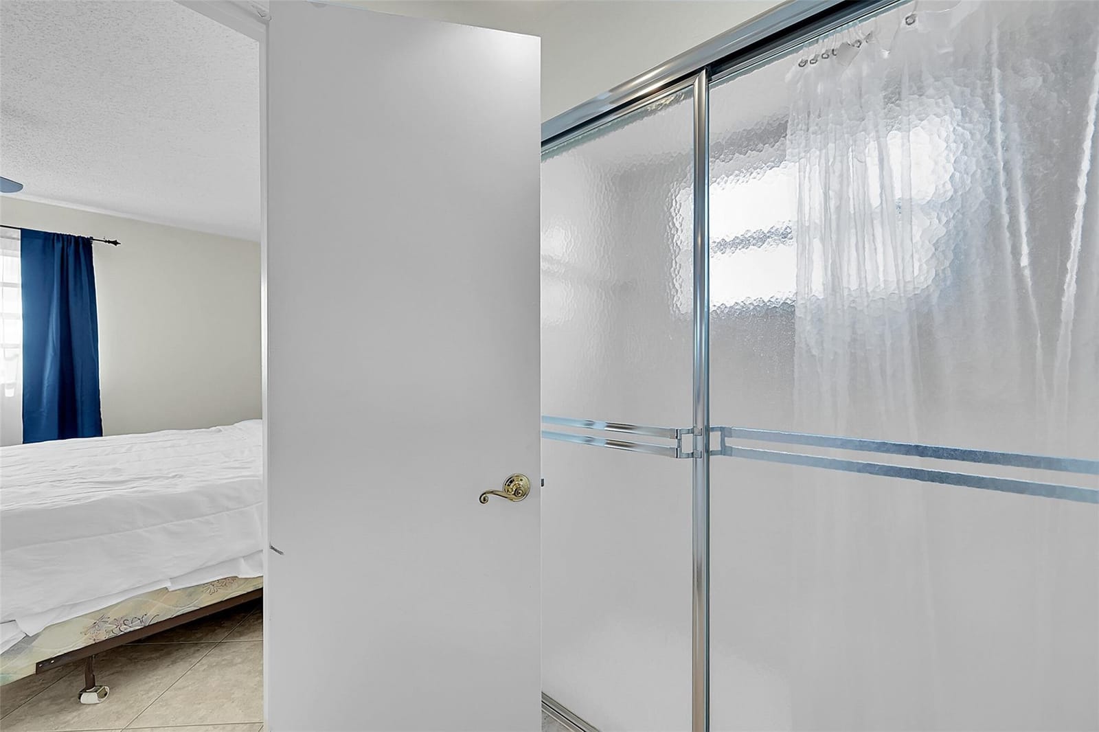 4000 NW 44th Avenue 401, Lauderdale Lakes, FL 33319 photo 23