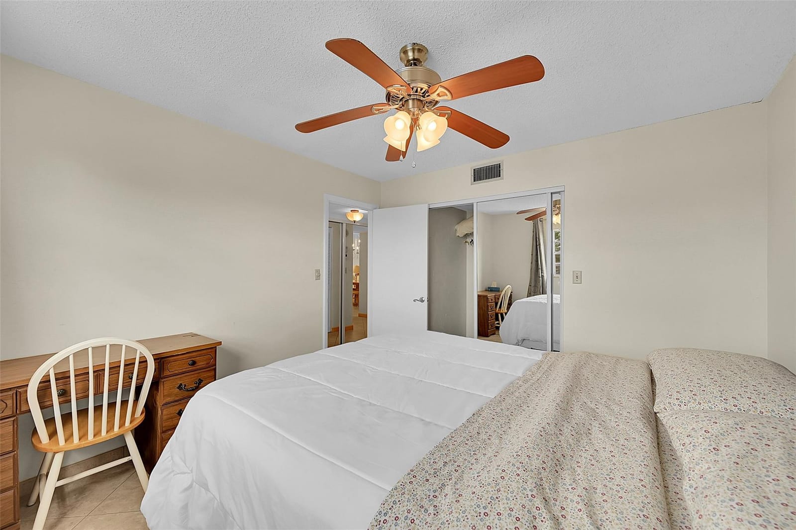 4000 NW 44th Avenue 401, Lauderdale Lakes, FL 33319 photo 25