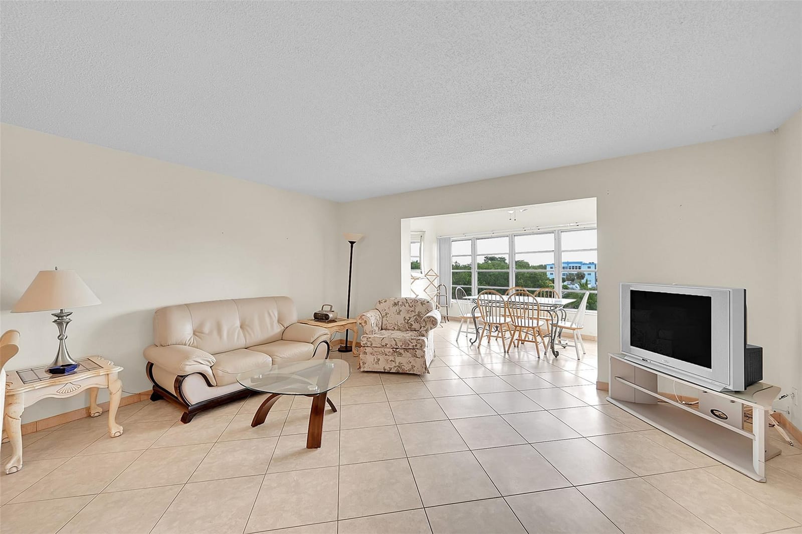 4000 NW 44th Avenue 401 — photo 9