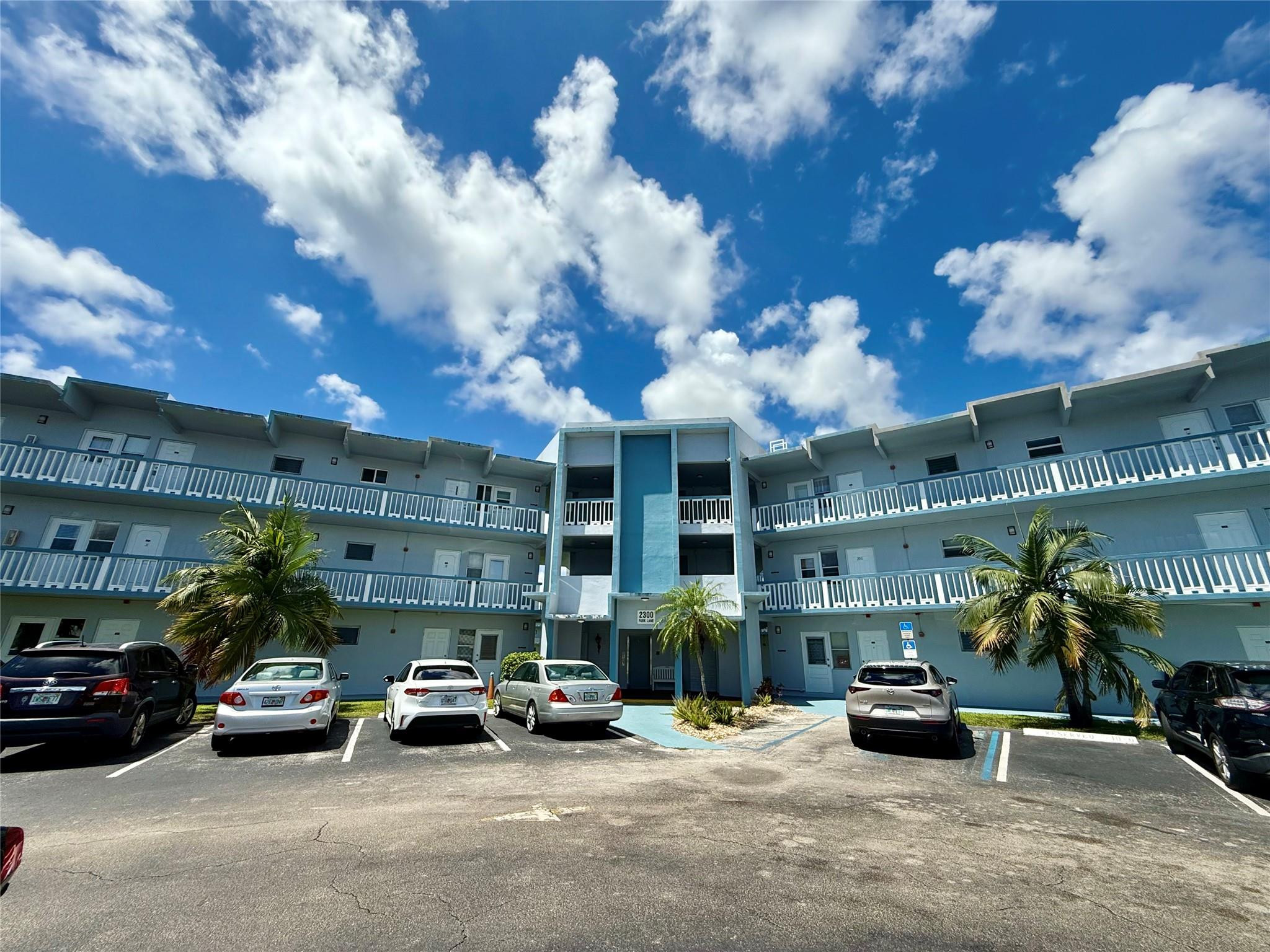 2300 Park Lane 311, Hollywood, FL 33021, Hollywood