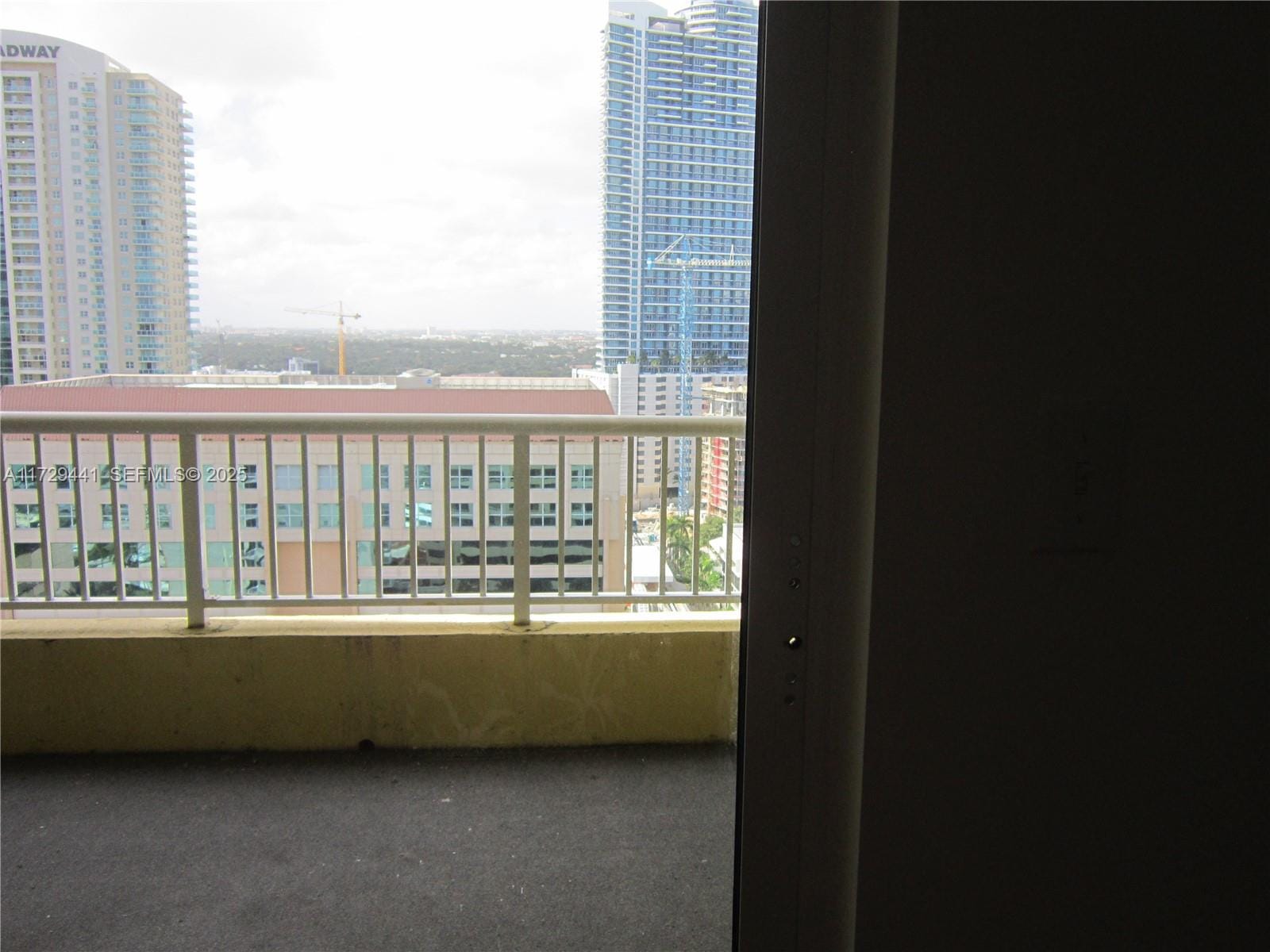170 SE 14th Street 2306, Miami, FL 33131 photo 16