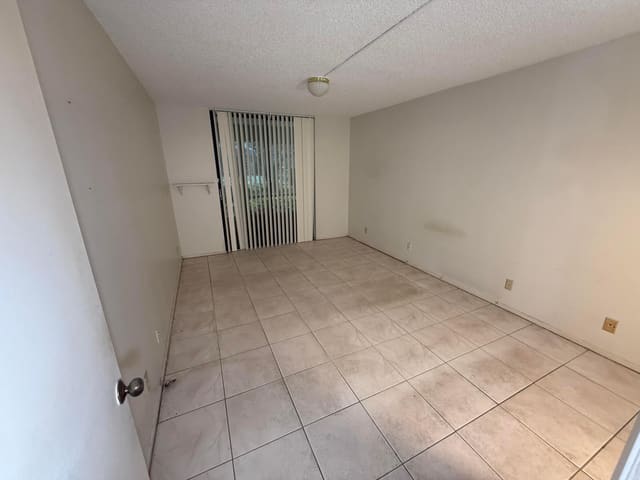 6190 Woodlands Boulevard 118, sold in Gate Three Condo, Tamarac, FL