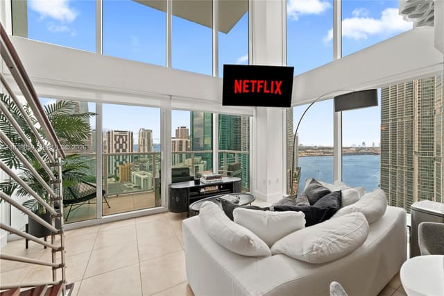41 SE 5th Street 1901, Miami, FL 33131