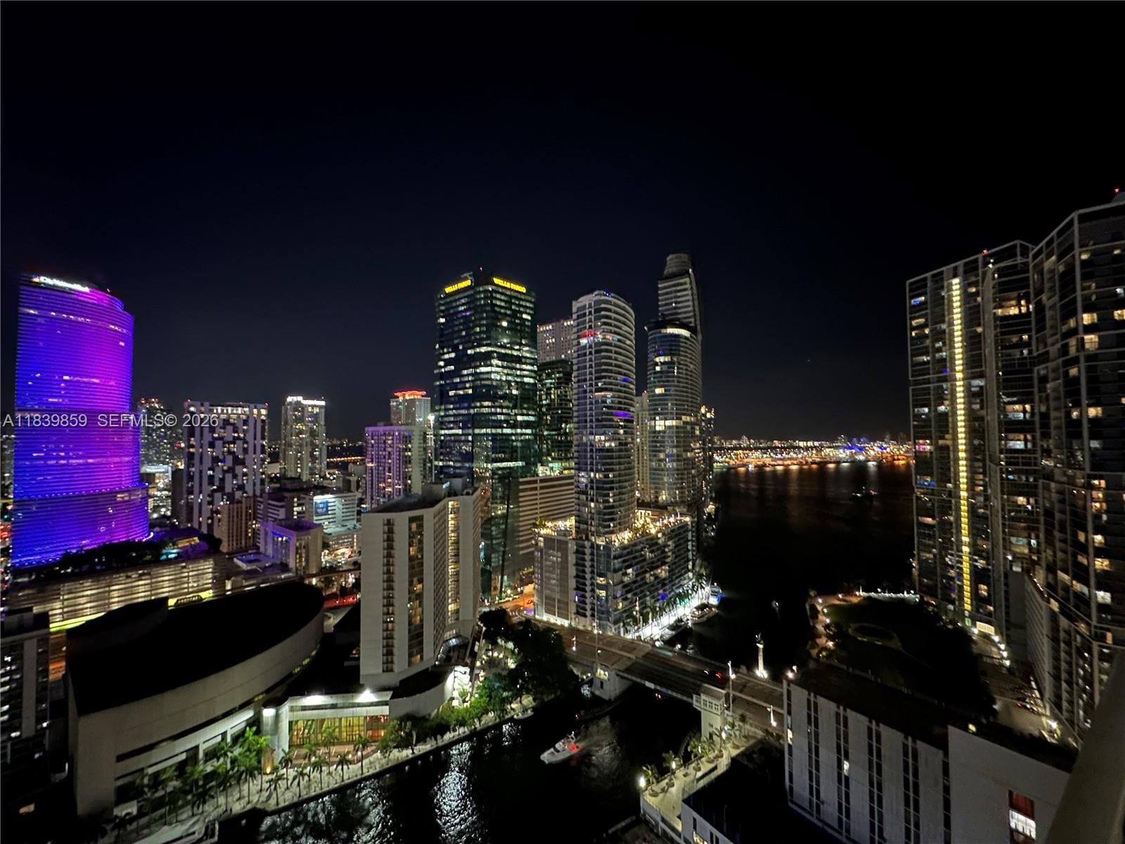 41 SE 5th Street 1901, Miami, FL 33131 photo 4