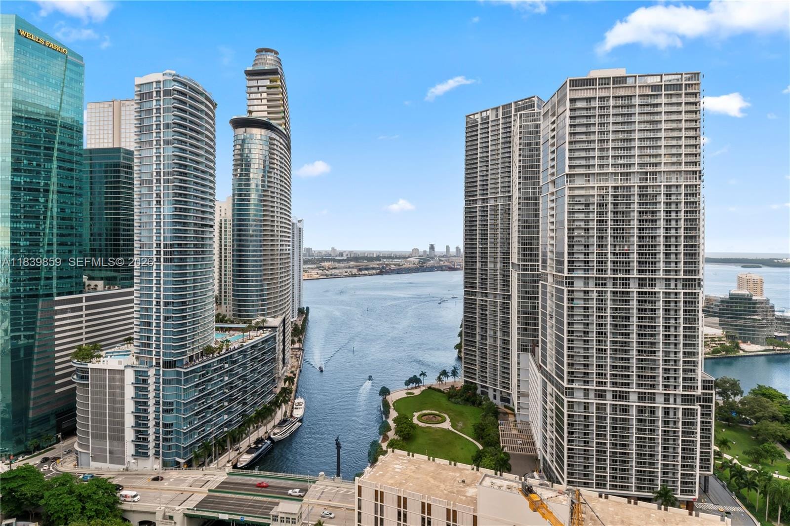 41 SE 5th Street 1901, Miami, FL 33131 photo 9